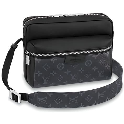 sacoche louis vuitton homme pas cher chine|sac Louis Vuitton site officiel.